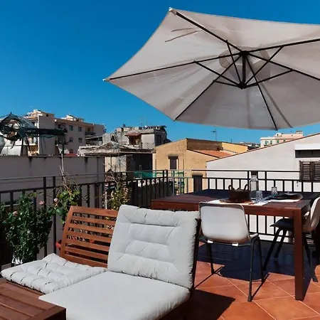 Casa In Centro Con Terrazzo Apartment Palermo